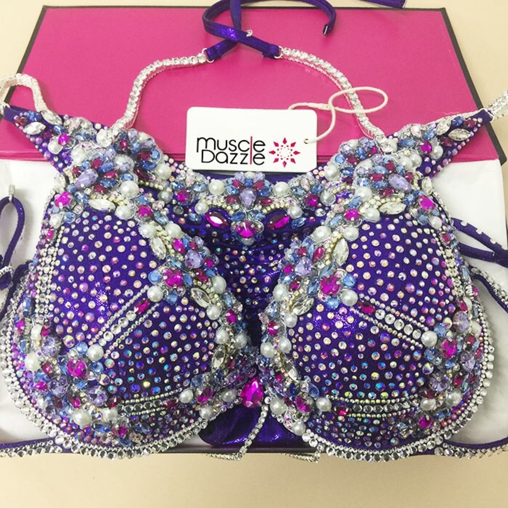 WBFF MUSCLE DAZZLE BIKINI
